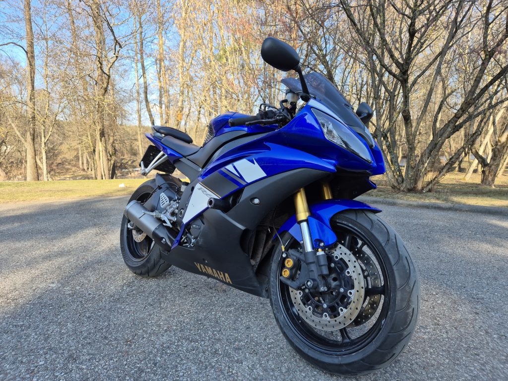 Yamaha R6 nuoma