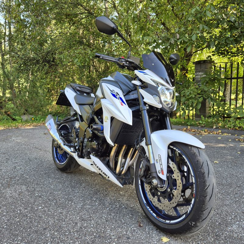 Suzuki GSX-S nuoma