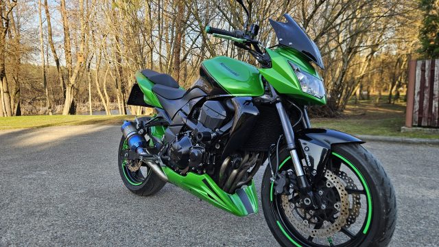 Kawasaki Z750 nuoma
