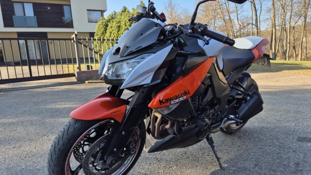 Kawasaki Z1000 nuoma