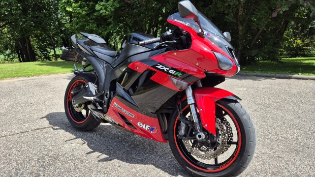 Kawasaki ZX-6R nuoma